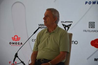  Svetislav Pešić 