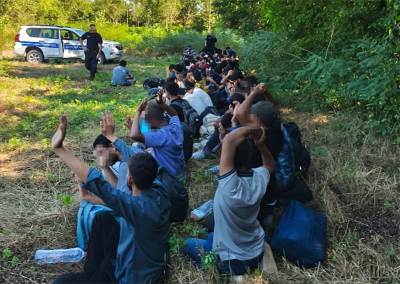  Migrantska kriza na sjeveru Srpske: Pronađeno više od 120 lica, u toku pretresi u Orahovi 