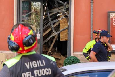 Urušio se dio zgrade u Rimu 