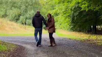  megan markl objavila video života u velikoj britaniji 
