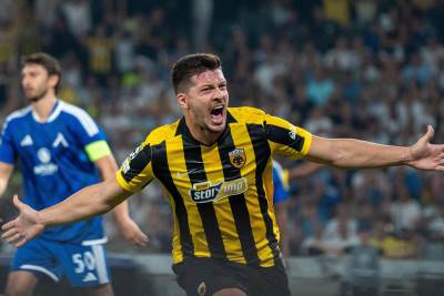 Luka Jović dao dva gola 