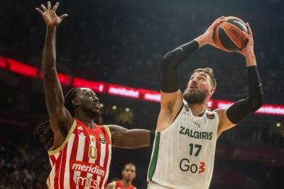  Loš debi Džonatana Motlija za Crvenu zvezdu 