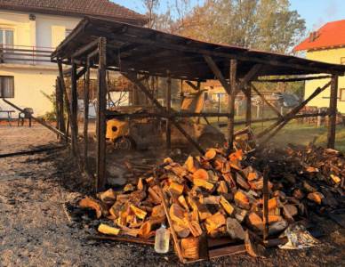 Teslić: Odborniku u potpunosti izgorjeli automobil i garaža, reagovao i Milan Miličević 