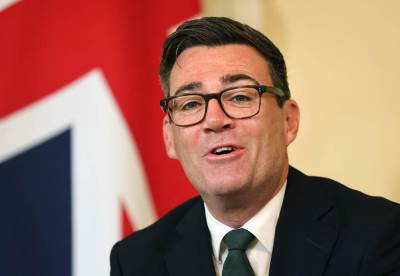  Britanski premijer Endi Barnam o povratku Velike Britanije u EU 