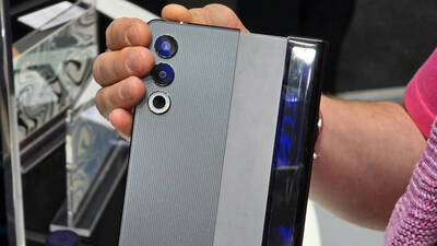  Honor sprema telefone kakve još nismo vidjeli: Baterija od 12.000 mAh i ekran koji se odmota 