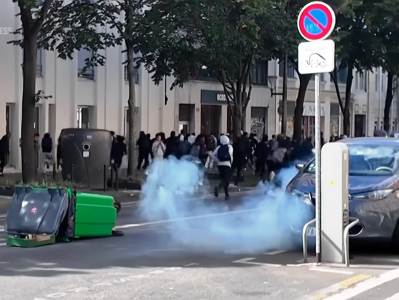  Protesti srednjoškolaca prerasli u nasilje 