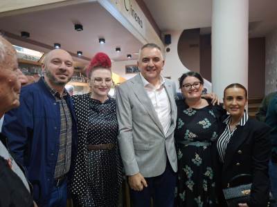  Minić u Šamcu dočekan uz pjesmu i vatromet 