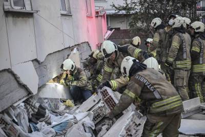  Više ljudi poginulo nakon urušavanja zgrade: Detalji tragedije u Istanbulu, spasioci i dalje tragaju 