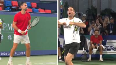  Viktor Troicki navodio navijače kako da navijaju za Novaka Đokovića 