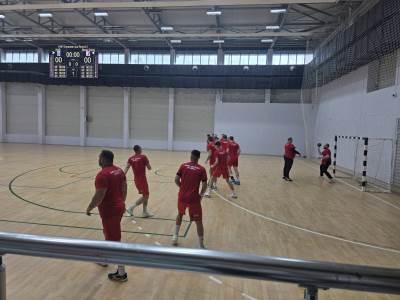  Igrači Rk Sloga Doboj Đorđe Bosić i Miloš Čekić poslije pobjede u Azerbejdžanu 