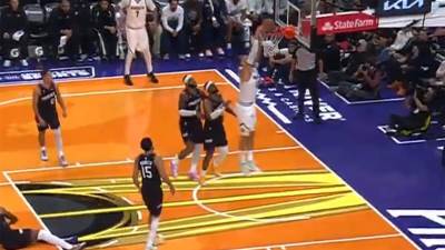  Nikola Jokić zakucao protiv Finiksa  